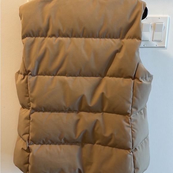Aritzia TNA Powder Parka Vest size Small - Picture 6 of 7
